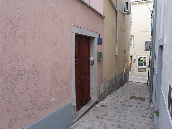 IMG_0954-marija-in-alley