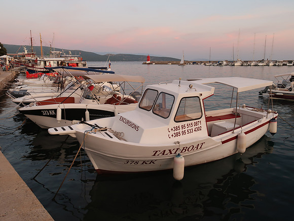IMG_0963-taxi-boat