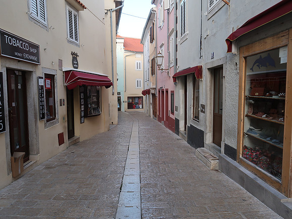 IMG_0972-morning-in-old-town