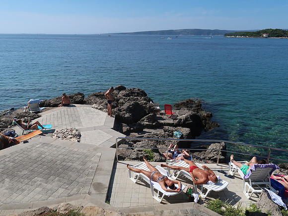 IMG_0987-sun-bathers