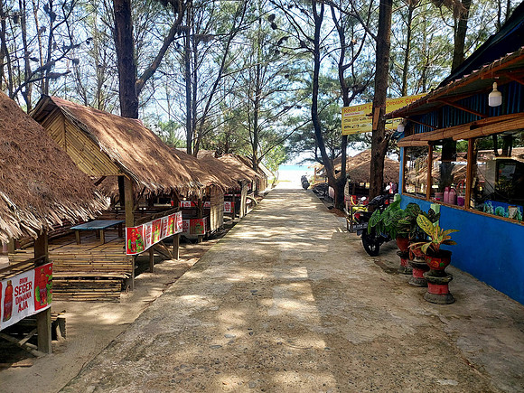 20240425_134351-beach-huts