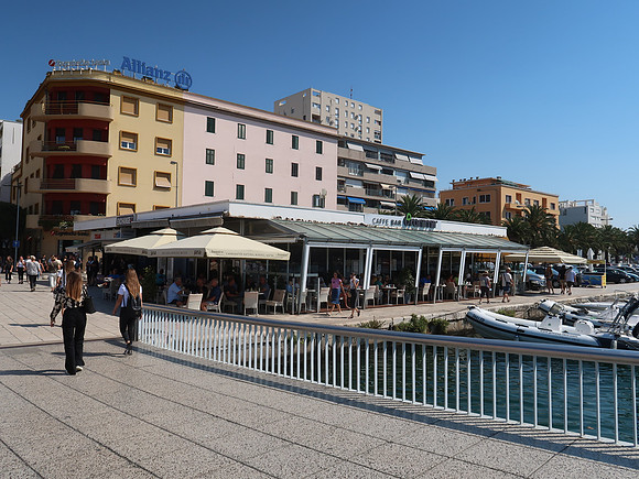 IMG_1164-cafe-bar-branimir
