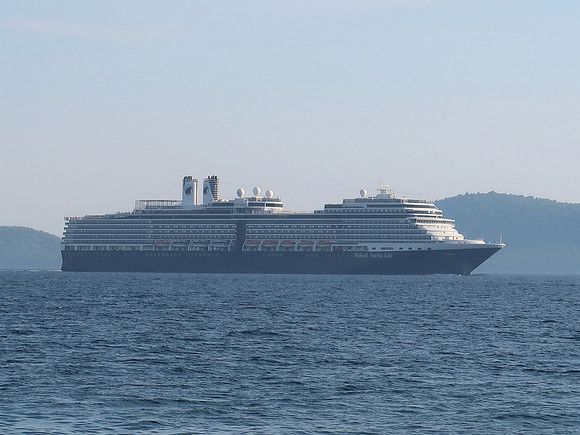 IMG_1215-holland-america-line-eurodam
