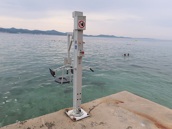 IMG_1269-beach-chai-lift