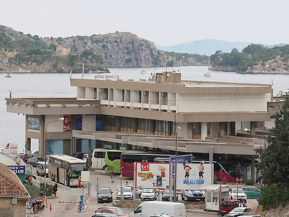 IMG_1301-bus-station