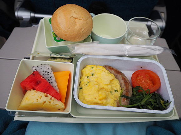 PA210025-sgn-syd-breakfast