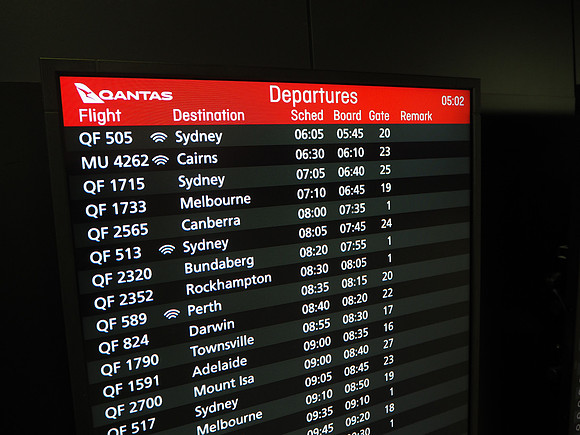 PB110036-qf-domestic-departures
