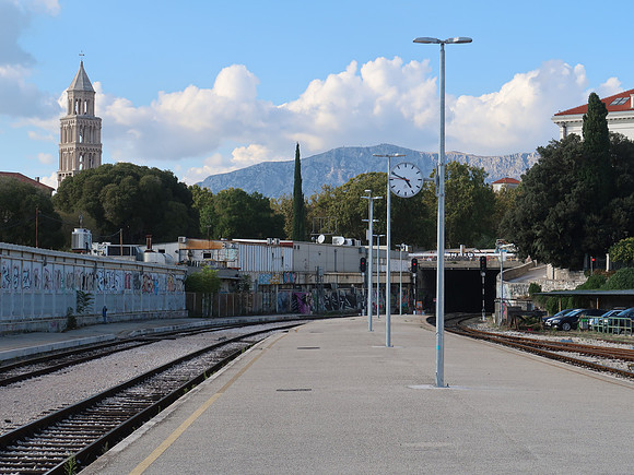 IMG_1475-split-platform