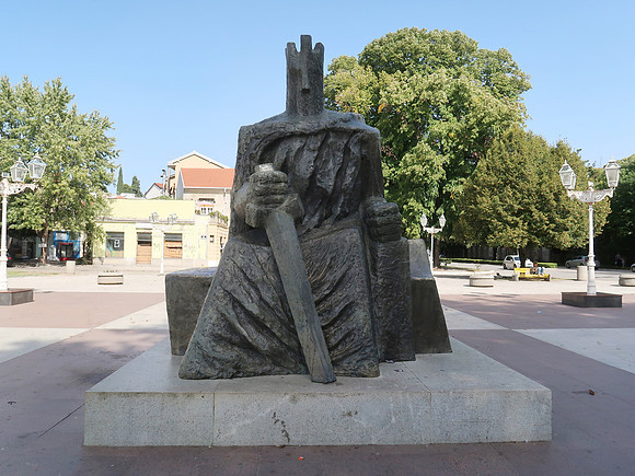 IMG_1776-spomenik-kralju-tomislavu
