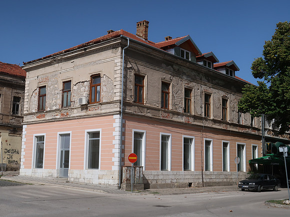 IMG_1783-old-building