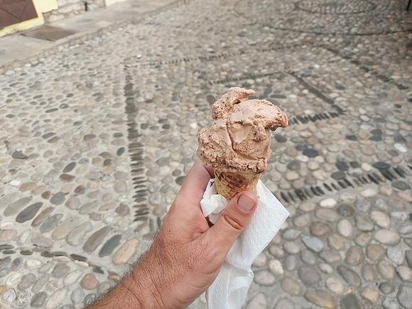 20210927_180037-old-town-ice-cream