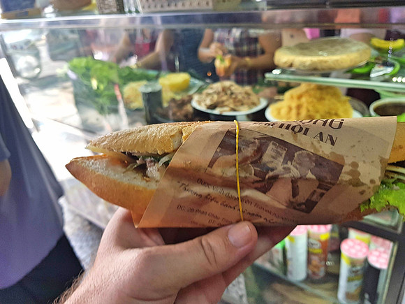 20181211_135002-banh-mi-bourdain