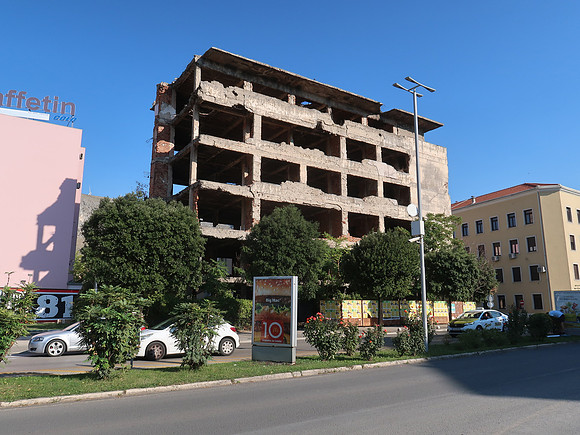 IMG_2020-building-ruin