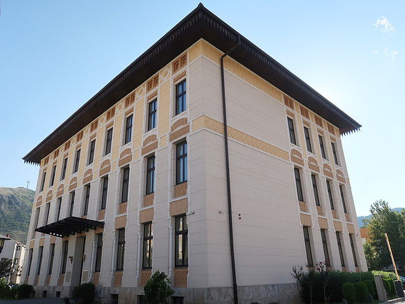 IMG_2021-mostar-city-hall