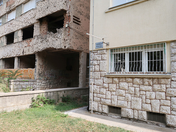 IMG_1920-old-and-new-apartment