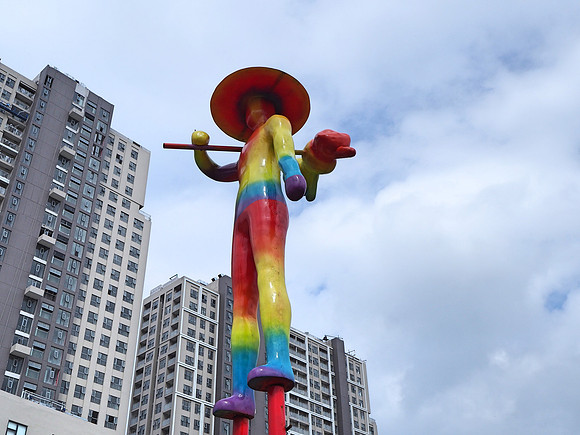 PC120056-rainbow-stilt-walker