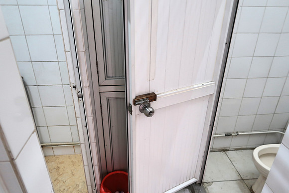 IMG_0320-sanva-bathroom