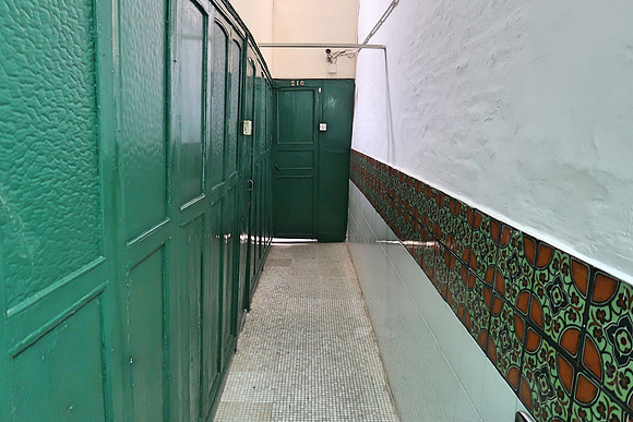 IMG_0321-partitioned-walls