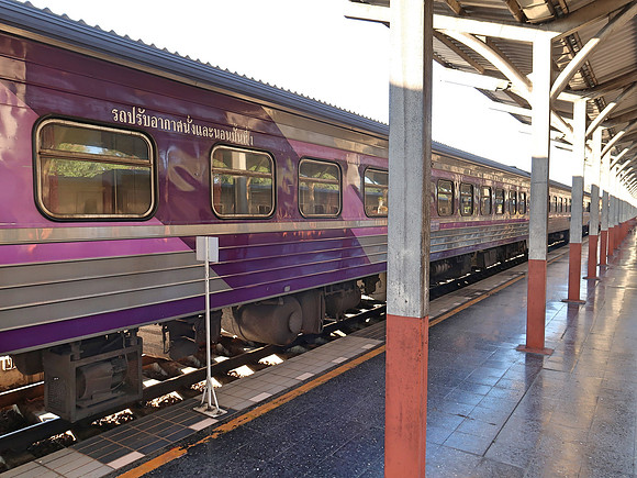 IMG_0836-chiang-mai-ti-bangkok-train