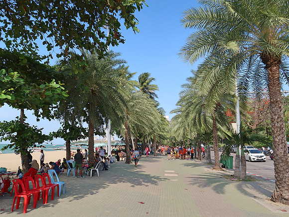 IMG_1191-beachfront-walk