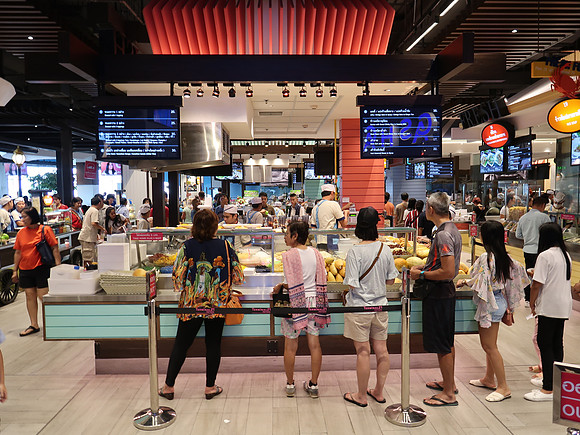 IMG_1220-terminal21-food-court