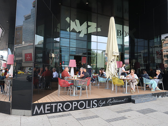 IMG_2074-metropolis-cafe