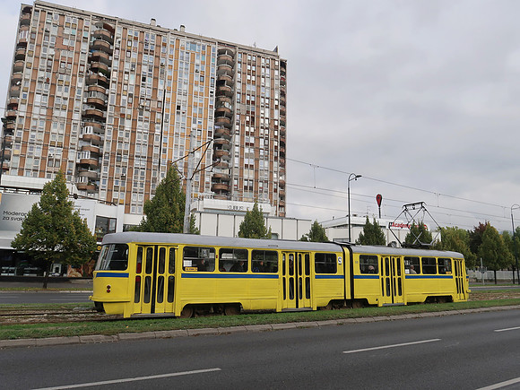 IMG_2298-yellow-tram