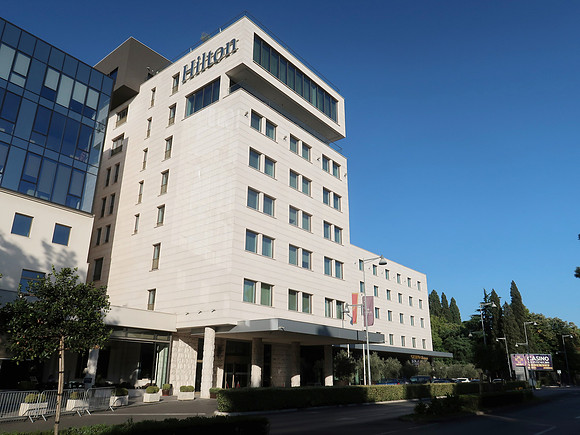 IMG_2448-hilton