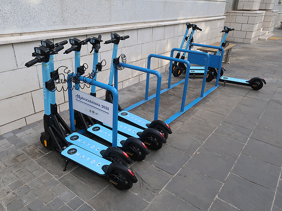 IMG_2624-blue-scooters