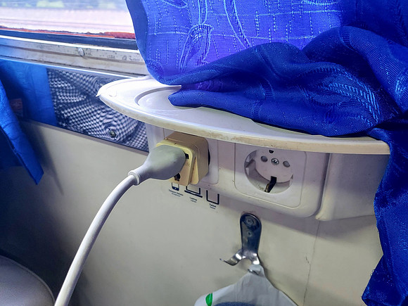 20240422_093328-power-outlet