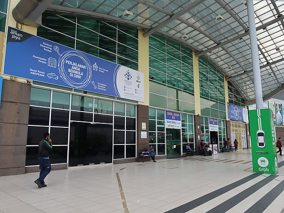 IMG_2523-amanjaya-entrance