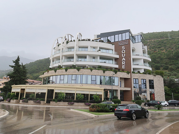 IMG_2974-square-hotel