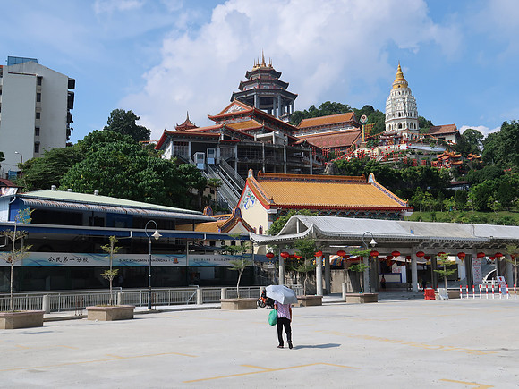 IMG_3196-kek-lok-si-entrance
