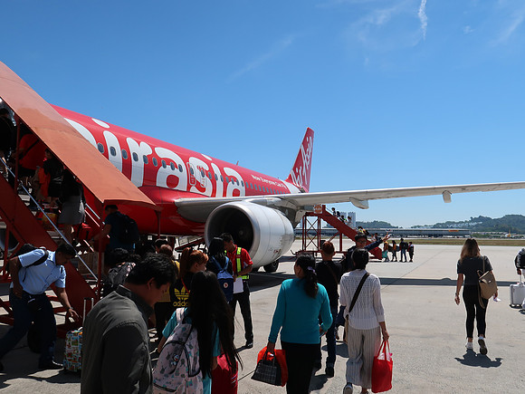 IMG_2963-boarding-at-pen