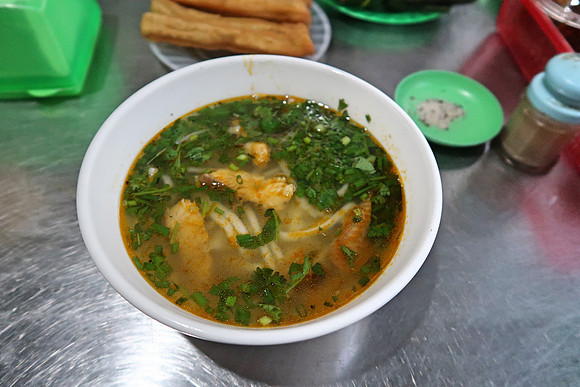IMG_3274-banh-canh-ca-loc