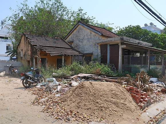 IMG_3363-old-house