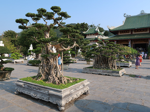 IMG_3397-lady-buddha-park