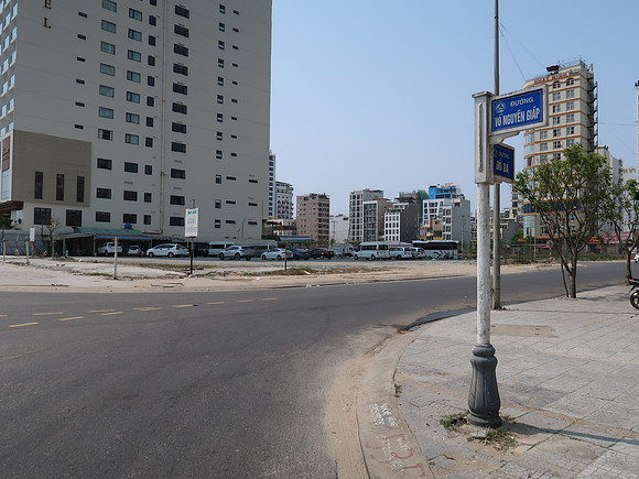 IMG_3444-empty-lots