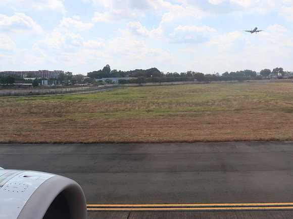 IMG_3059-waiting-to-take-off