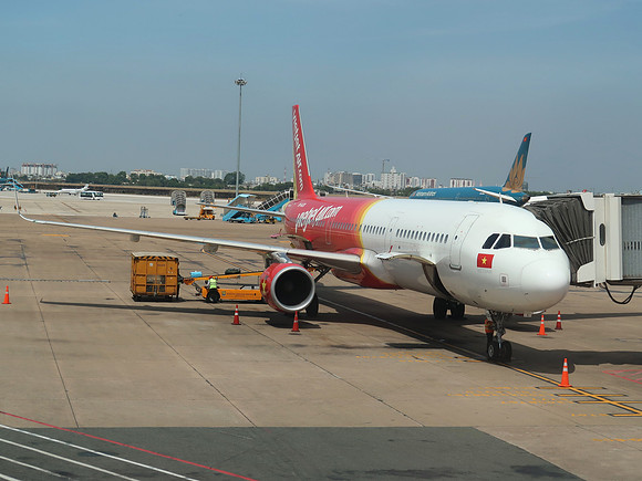 IMG_3554-vietjet-from-dad