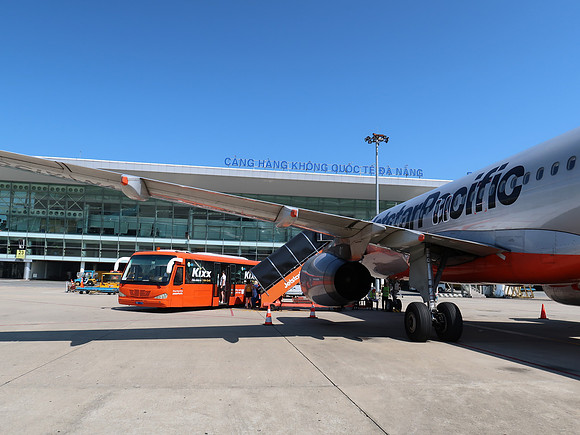 IMG_3256-jetstar-ad-dad
