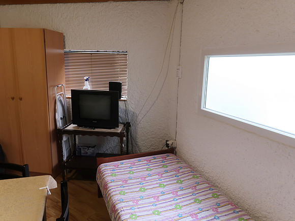 IMG_2992-apartment-tv