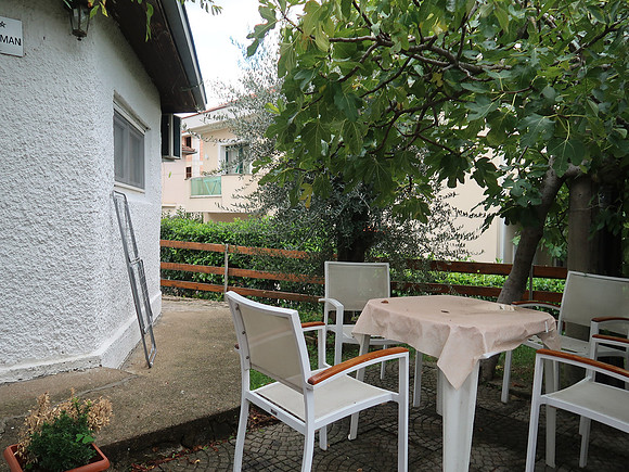 IMG_2996-apartment-outdoors