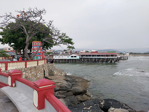 20220318_164222-hua-hin-piers