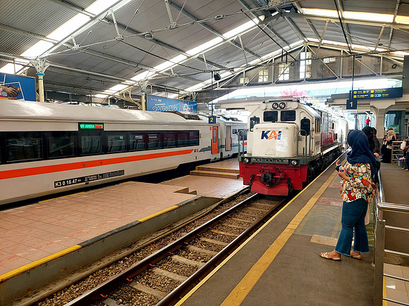 20240428_101723-bandung-commuter