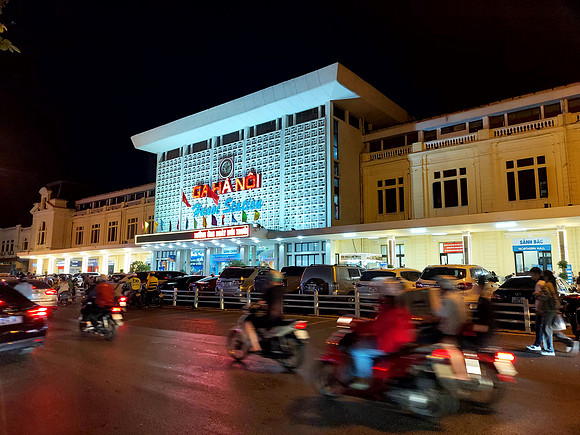 20231111_180818-ga-ha-noi