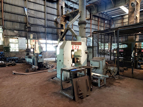 20231118_090447-factory-machinery