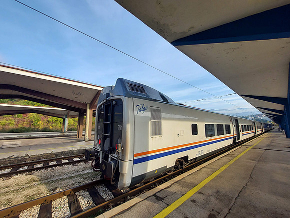 20210929_085803-train-at-sarajevo