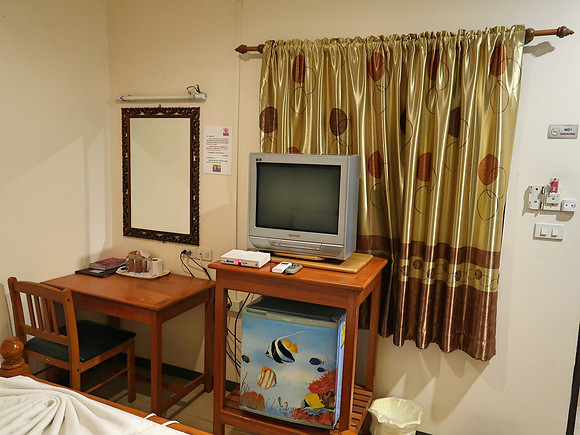 IMG_4194-myfriend-room