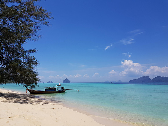 20190404_130342-beach-view